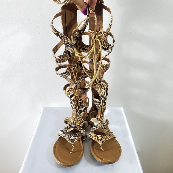 Zabella Rue Knee-High Gladiator Sandal Leather Women’s US Size 7.5 - Picture 12 of 12